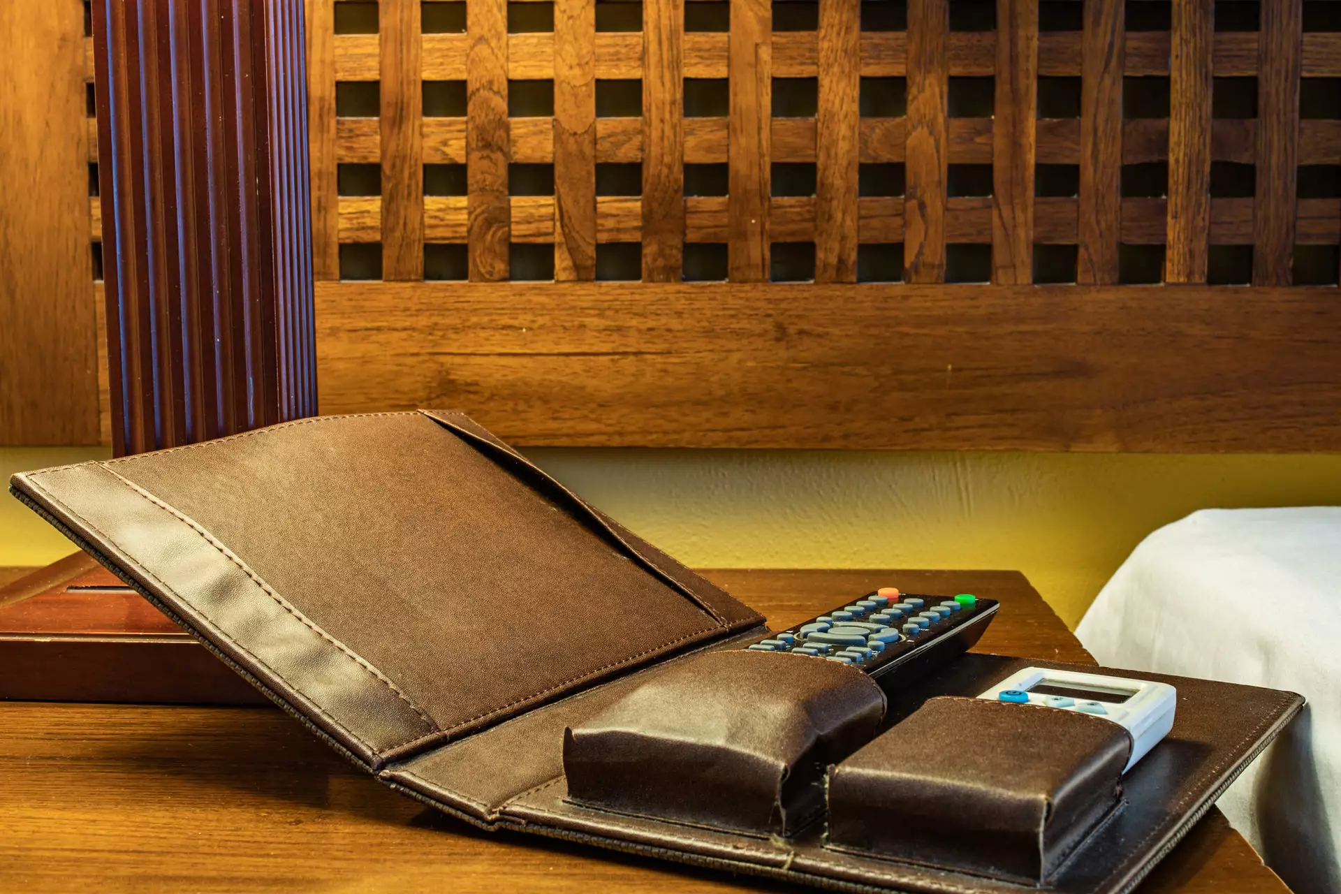 Aanari -Room Amenities  - Superior Room Mauritius.com (2).webp