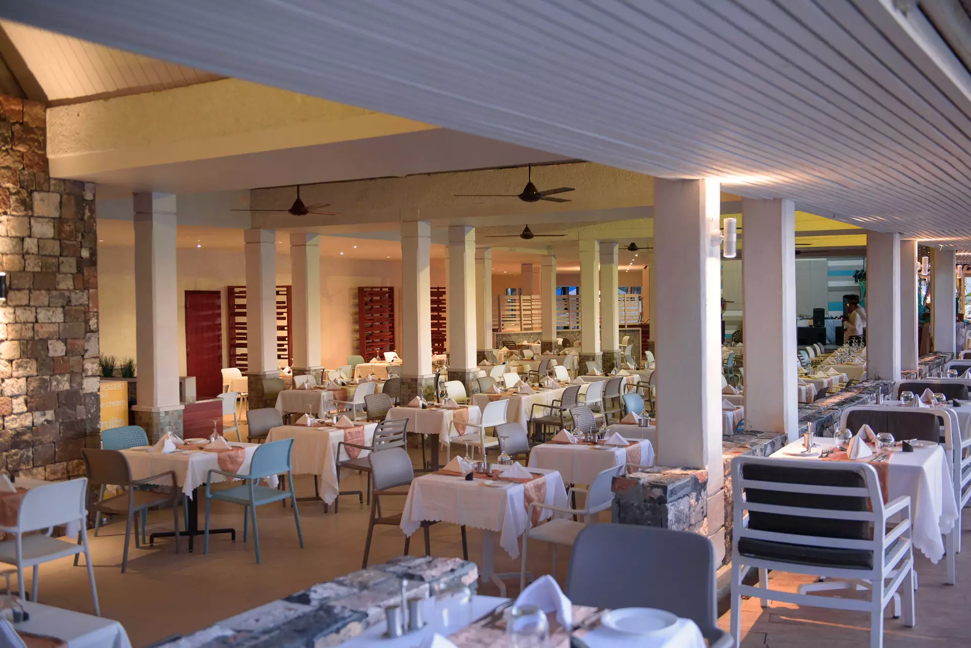 Anelia Resort and Spa -Main Restaurant - La Toque Blanche- Mauritius.com.webp