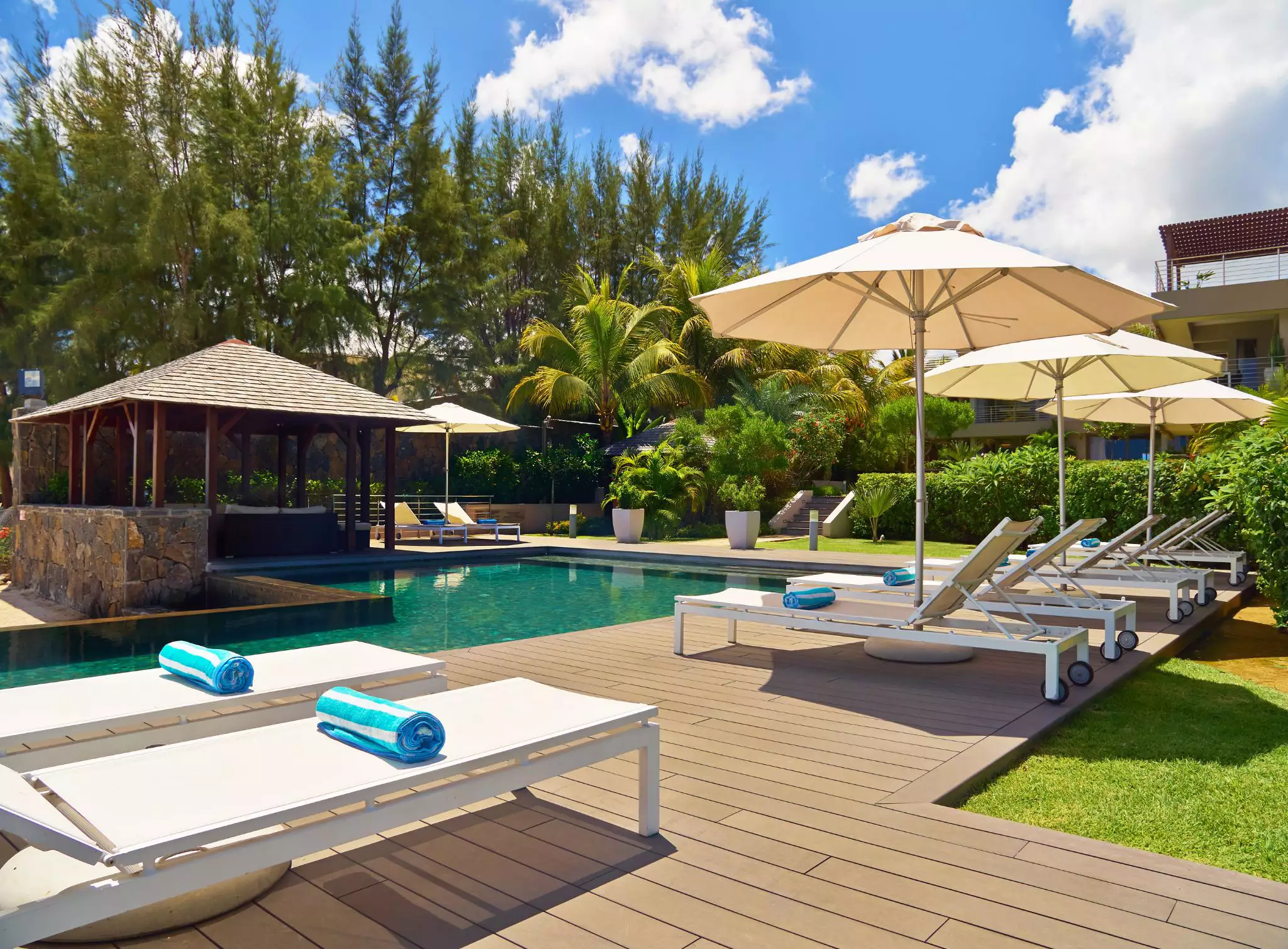 Bon Azur Beachfront Suites and Penthouses by Lov (1).webp