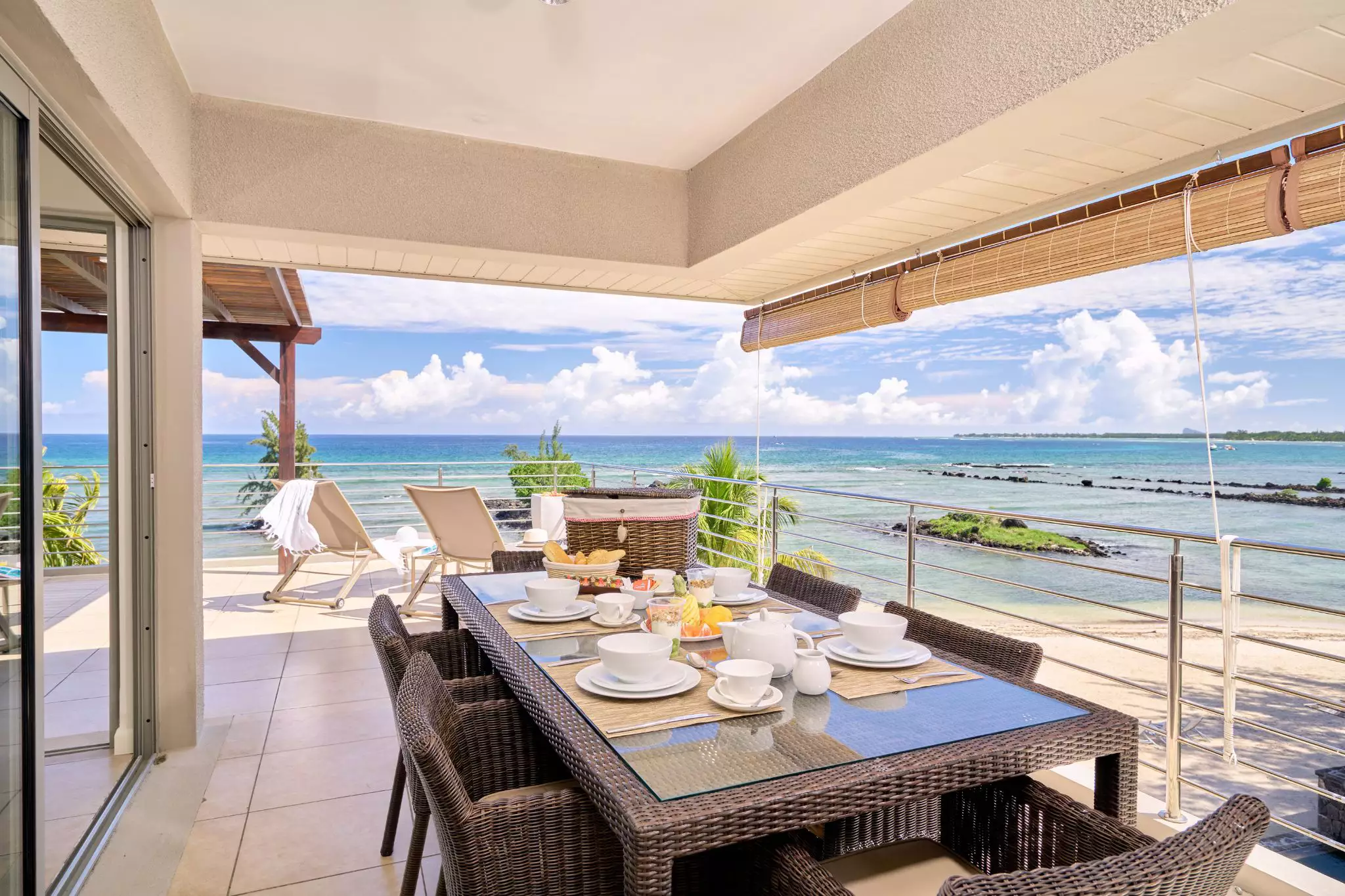 Bon Azur Beachfront Suites and Penthouses by Lov (5).webp