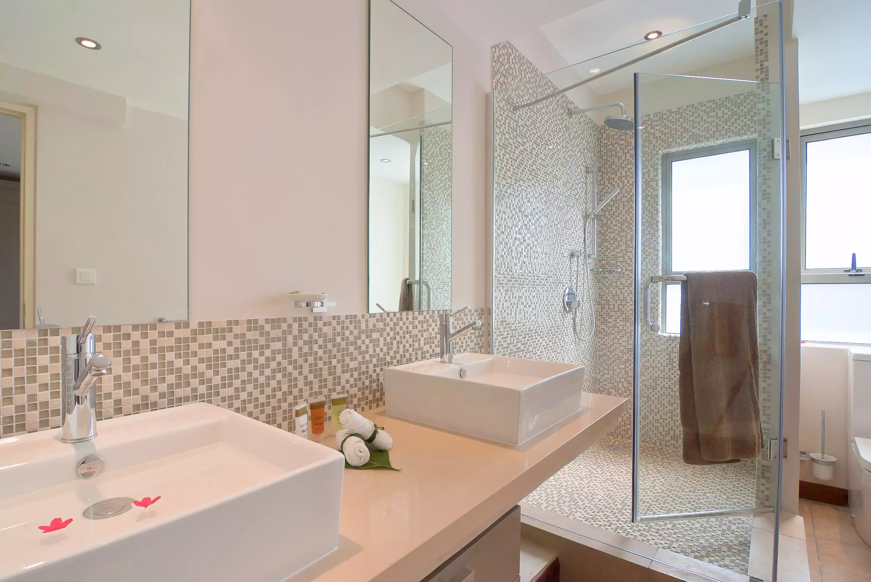 Bon Azur Penthouse Bathroom (3).webp