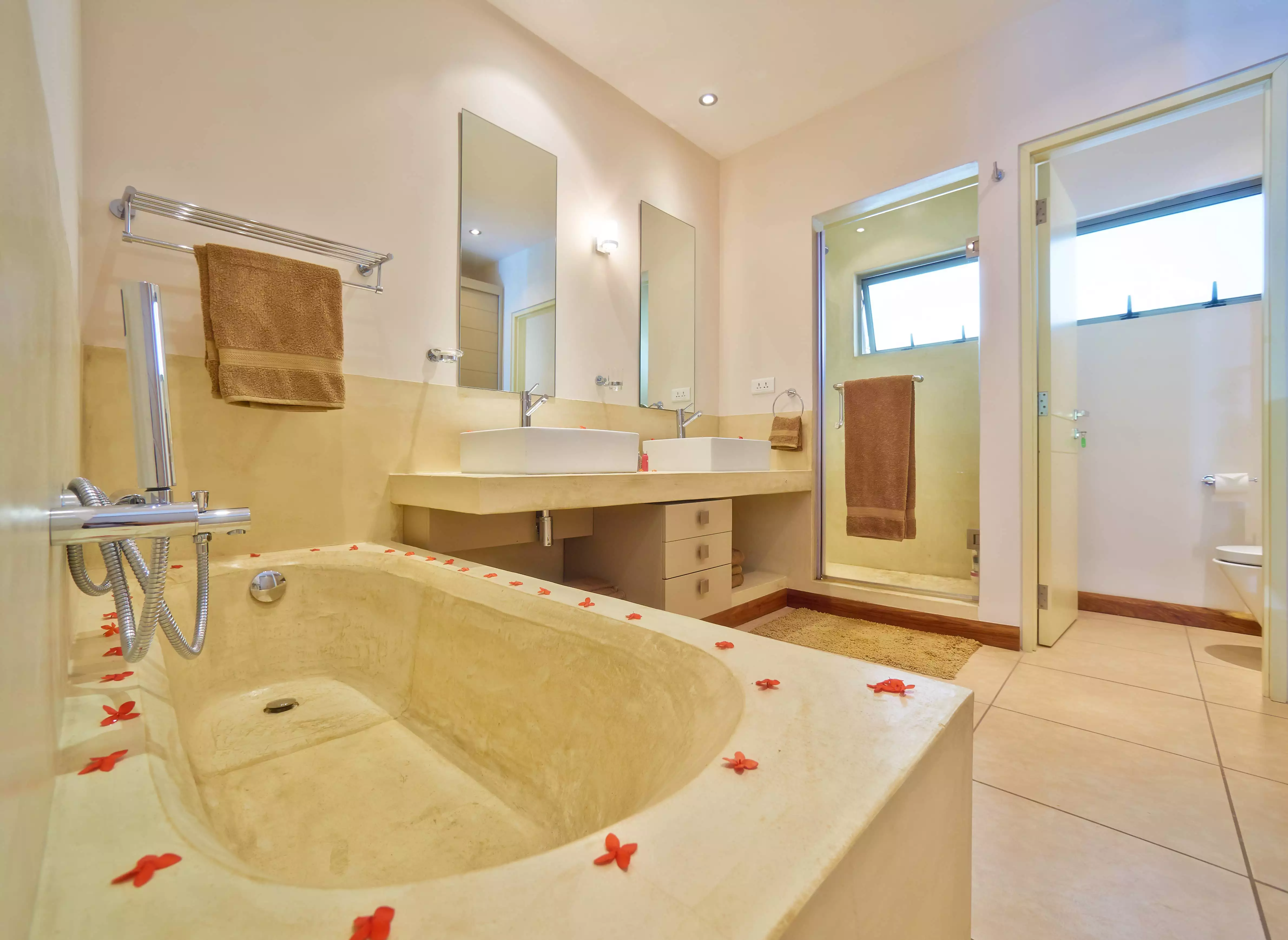 Bon Azur Suite Bathroom.webp