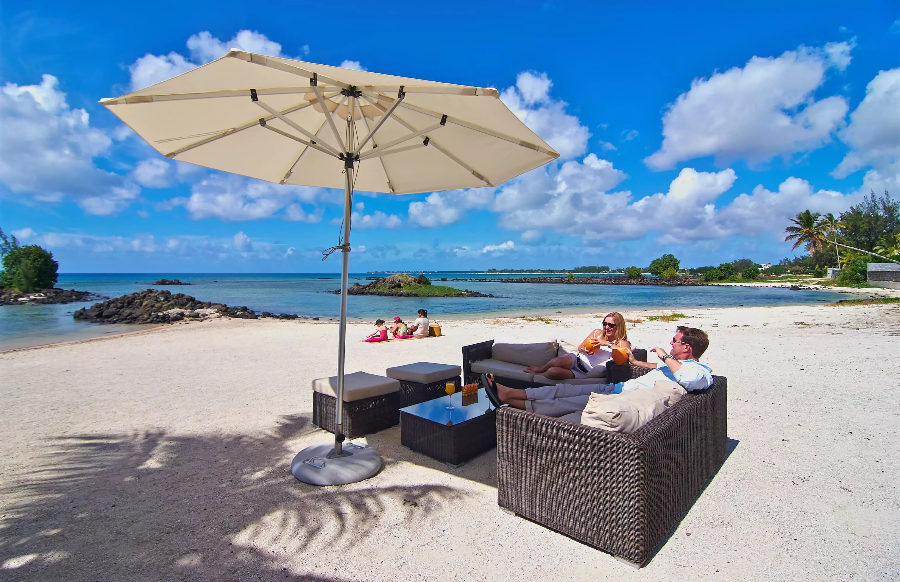 Bon Azur beach lounge 3.webp