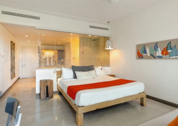 Couple Deluxe Partial Sea View Room