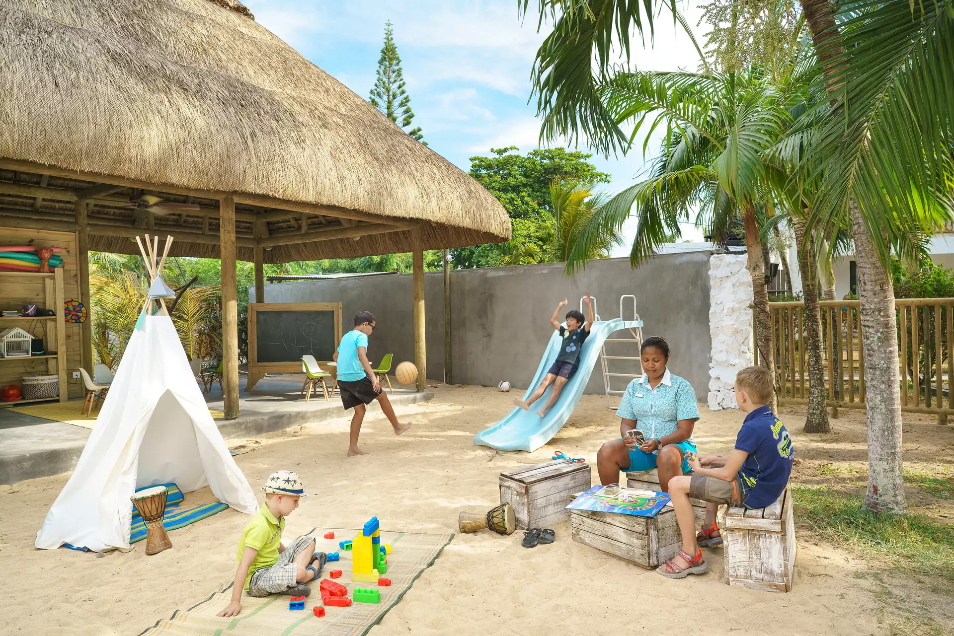 Coin-De-Mire-Attitude-Ayo le Dodo mini club - Mauritius.com.webp