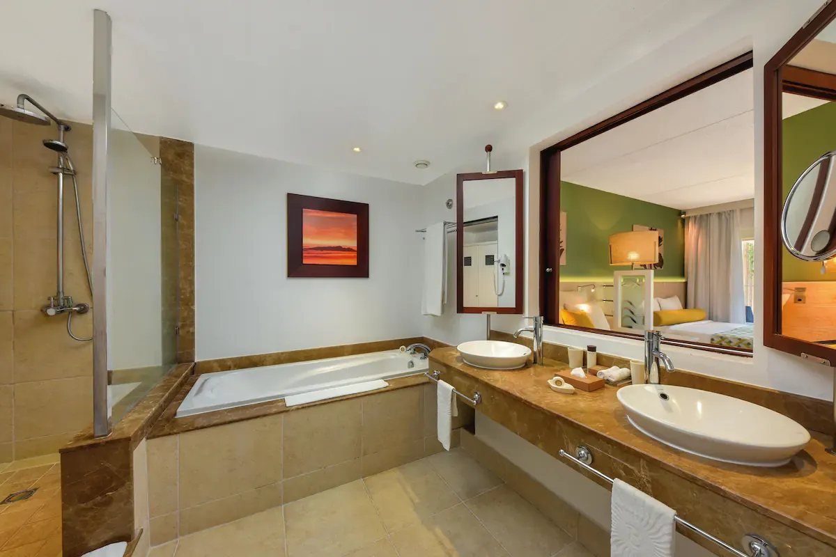 Deluxe Ground Floor