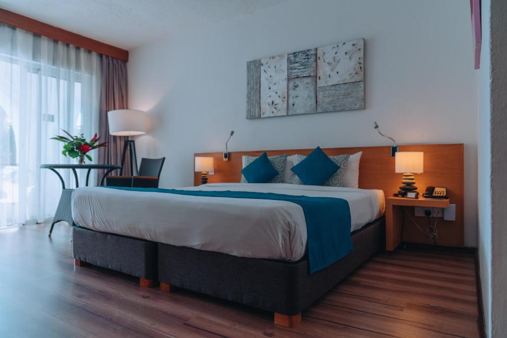 Deluxe Sea Facing Room