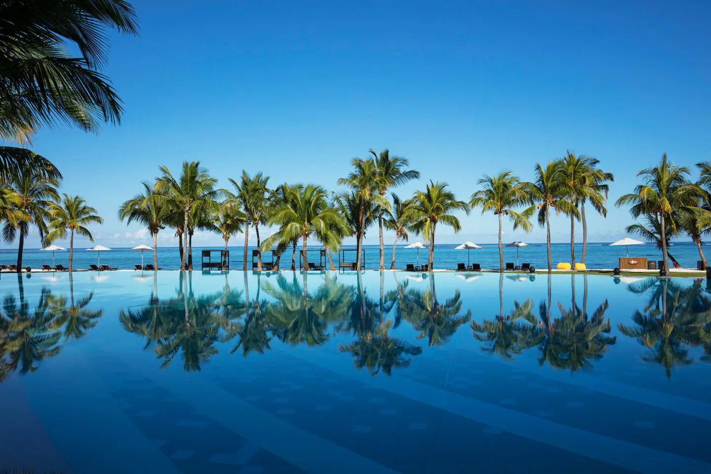 Dinarobin Beachcomber Golf Resort