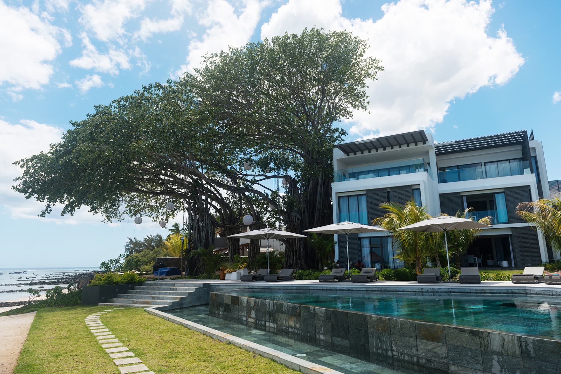 Esplanade By Horizon Holidays.jpg