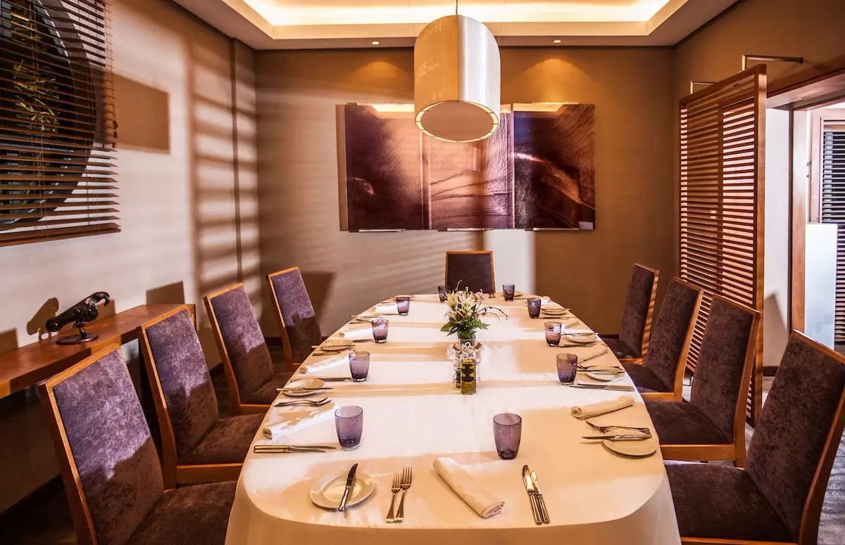 Hennessy Park Hotel