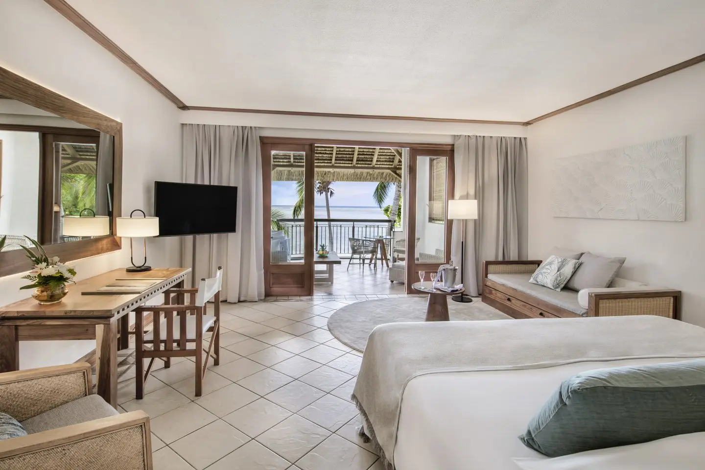 Junior Suite Beachfront