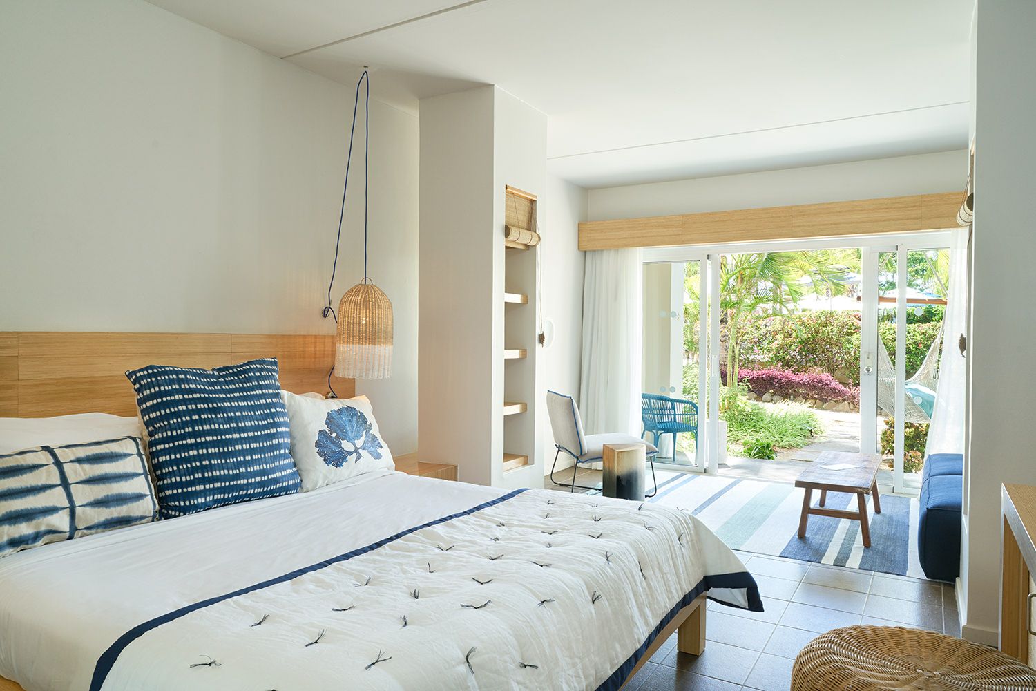 Lagoon Attitude Hotel - Coupe Room