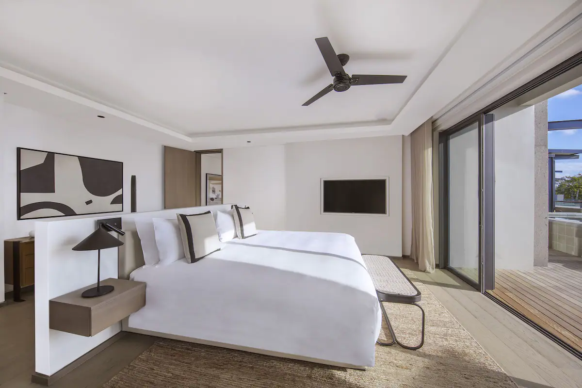 LUX* Pool Penthouse