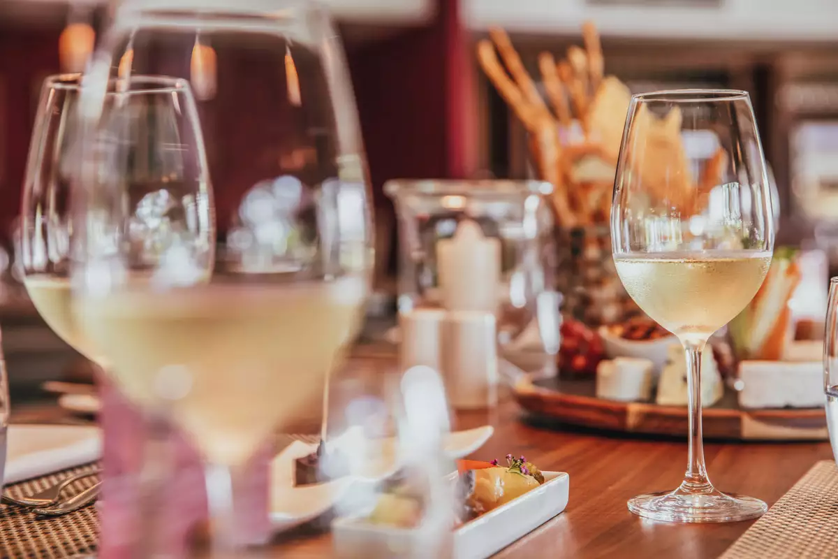 La Pirogue Mauritius, A Sunlife Resort_Bar_Van_Der_Stel_Wine_Bar (2).webp