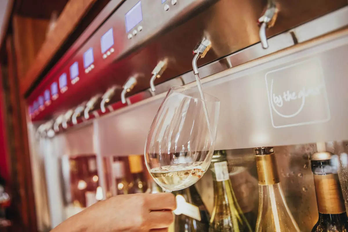 La Pirogue Mauritius, A Sunlife Resort_Bar_Van_Der_Stel_Wine_Bar.webp