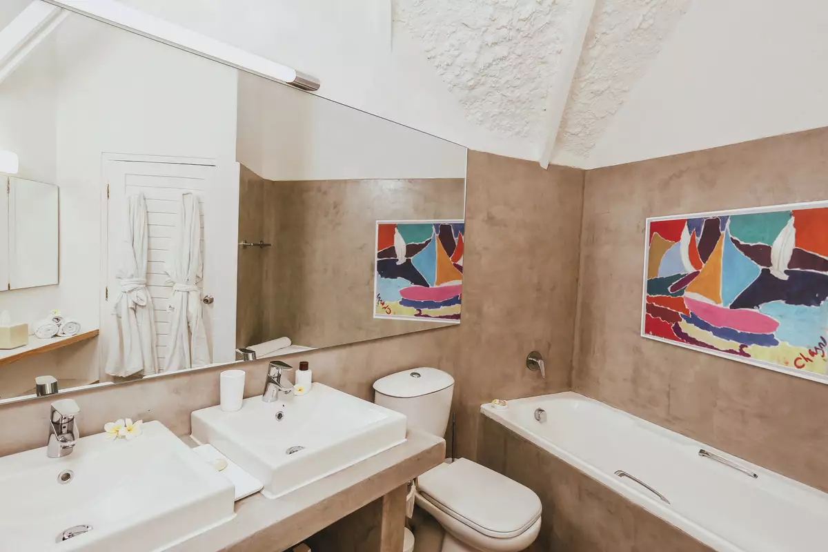 La Pirogue Mauritius, A Sunlife Resort_Garden_Bungalow_Bathroom.webp