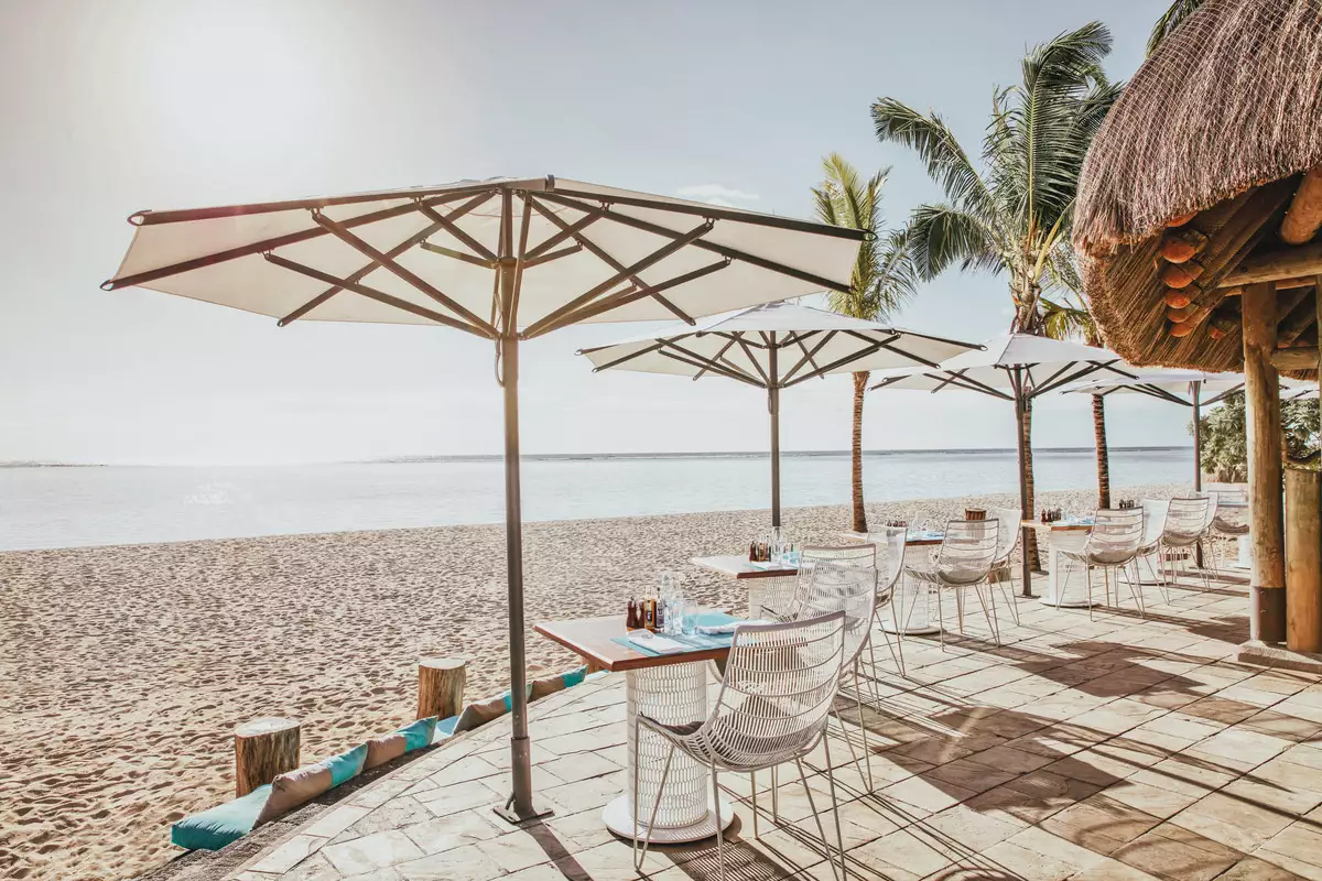 La Pirogue Mauritius, A Sunlife Resort_Le_Morne_Beach_Bar_2.webp