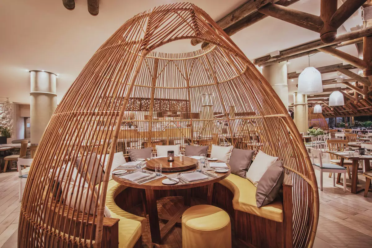 La Pirogue Mauritius, A Sunlife Resort_Restaurants_Wolmar.webp