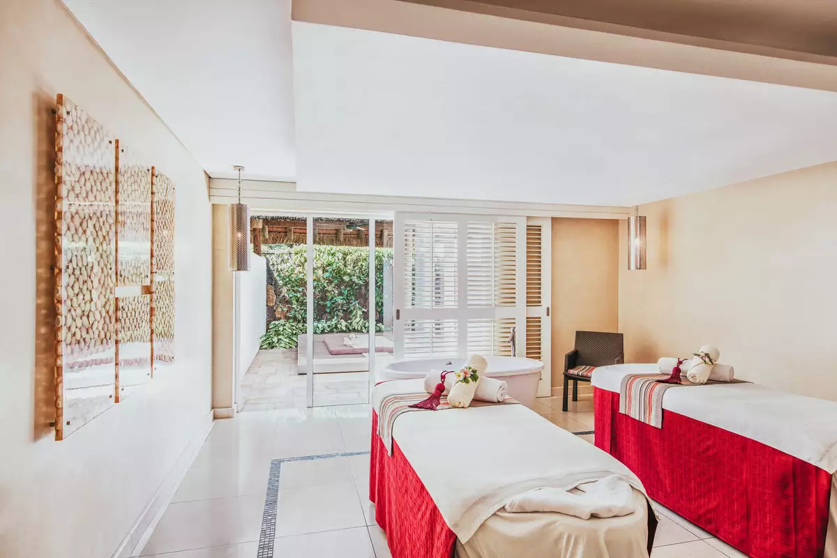 La Pirogue Mauritius, A Sunlife Resort_Spa_Cinq_Mondes_4.webp