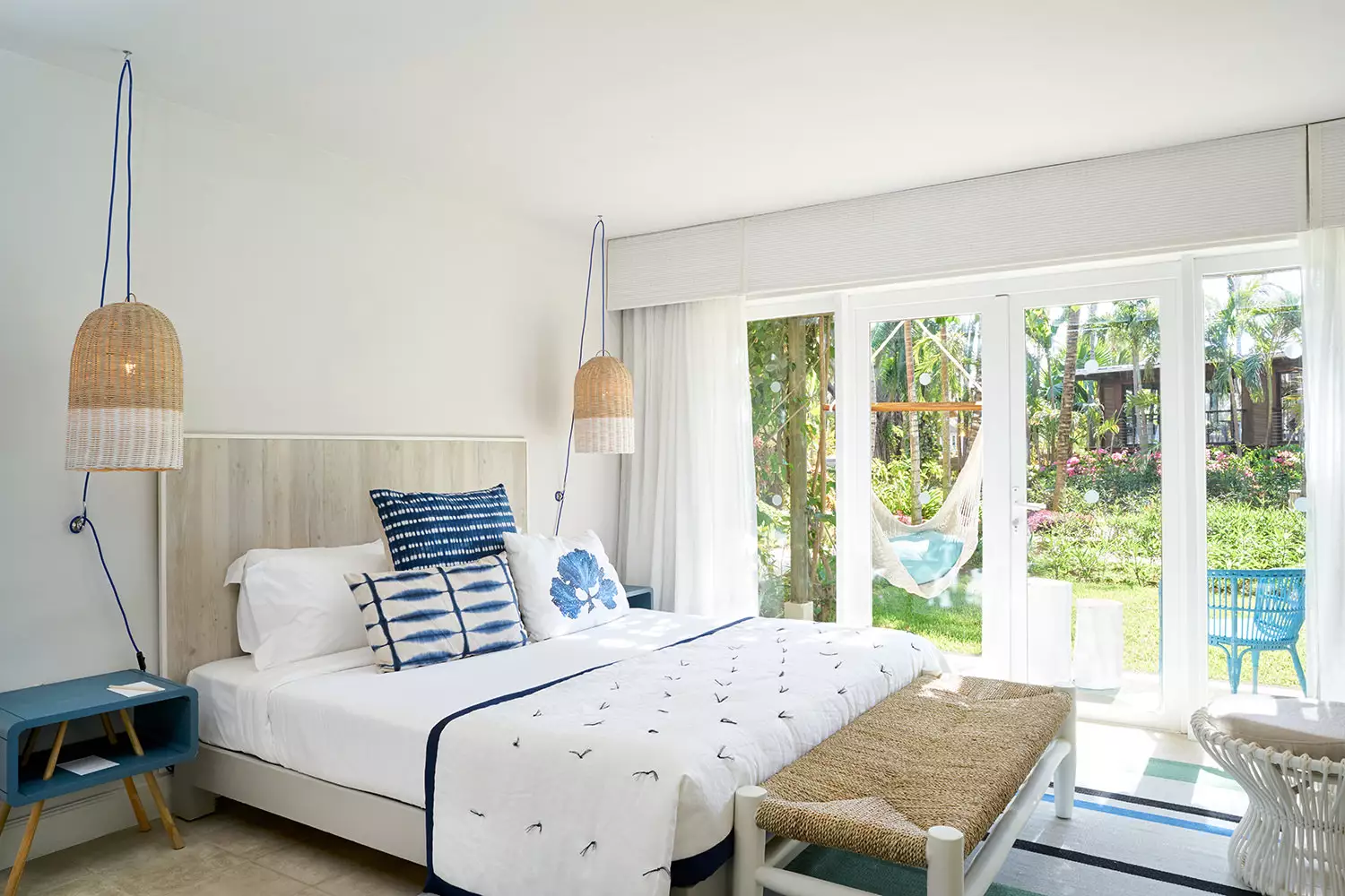 Lagoon-Attitude-Couple Room (2).webp