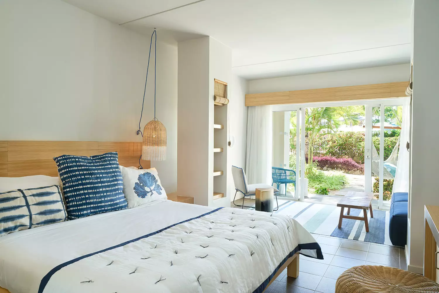 Lagoon-Attitude-Couple Room (3).webp