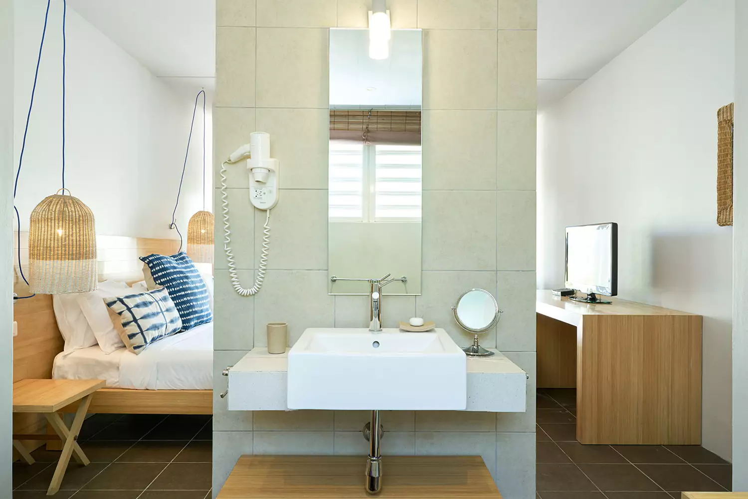 Lagoon-Attitude-Couple Room (4).webp