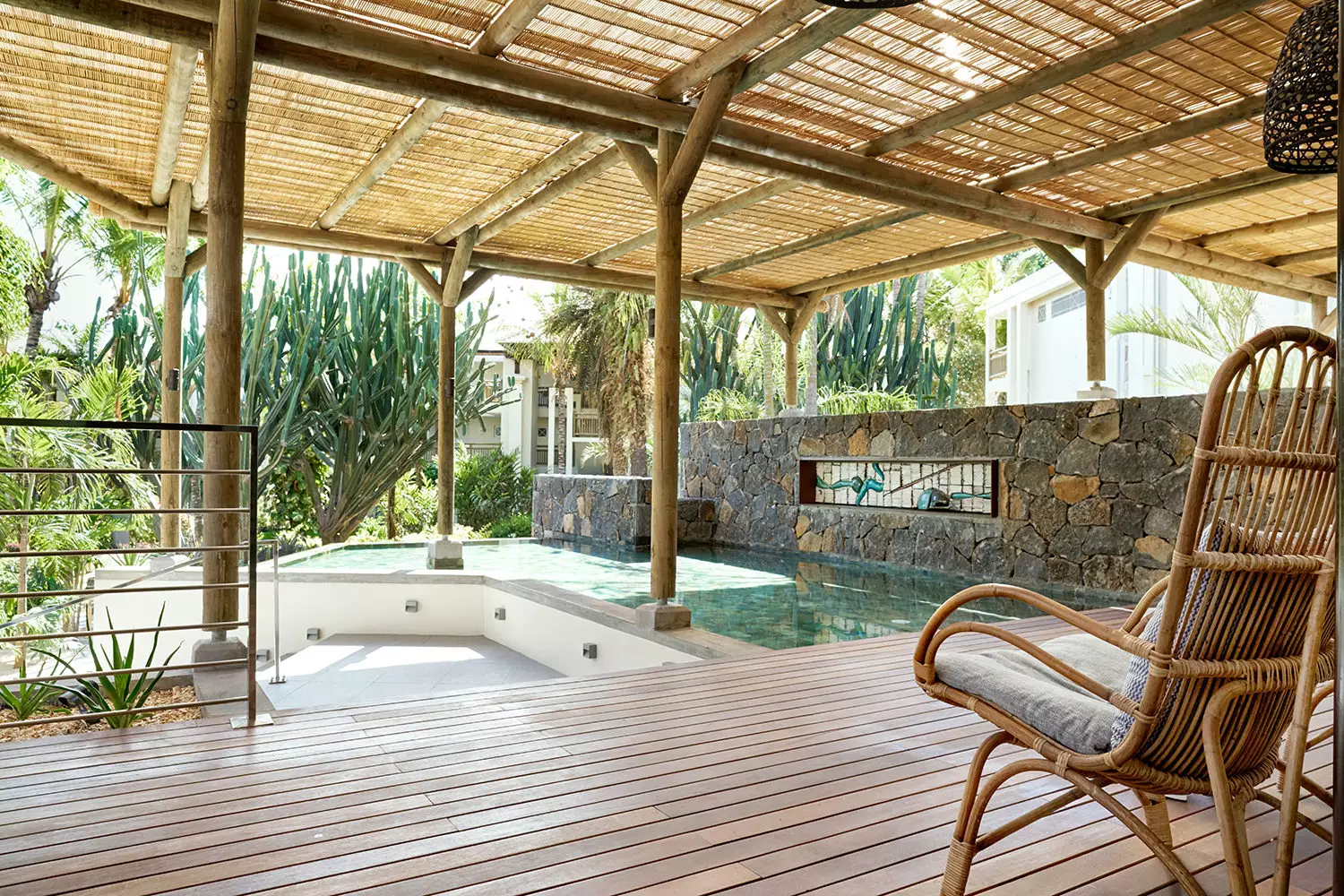 Lagoon-Attitude-Reception (2).webp