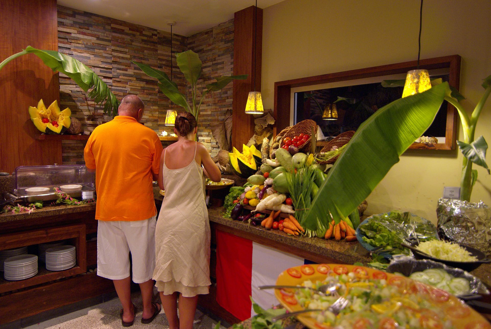 Laguna Beach Hotel and Spa_restaurant (3).JPG