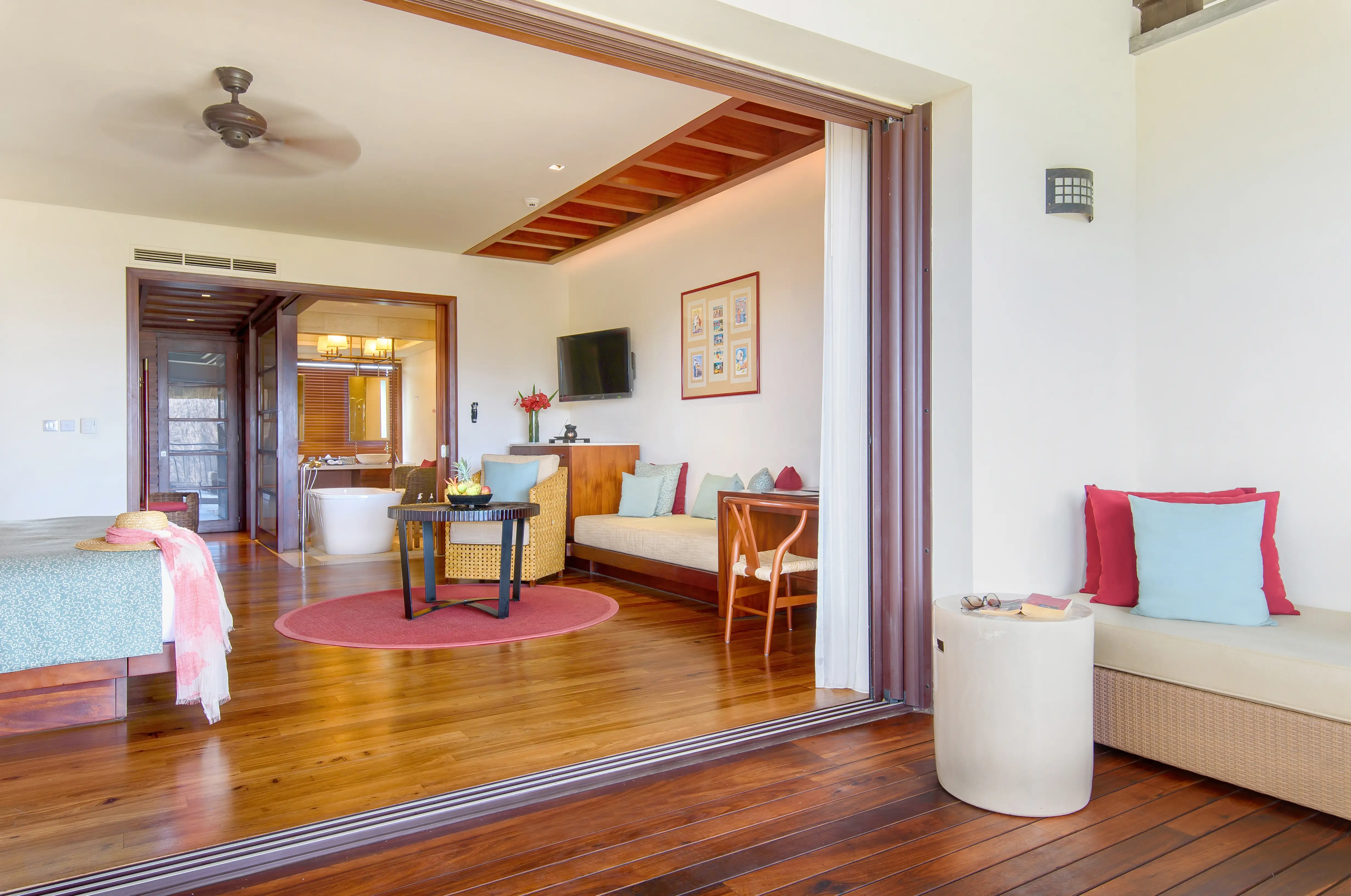 Le_Jadis_Beach_Resort_Luxury Garden Lagoona Suite 2.webp