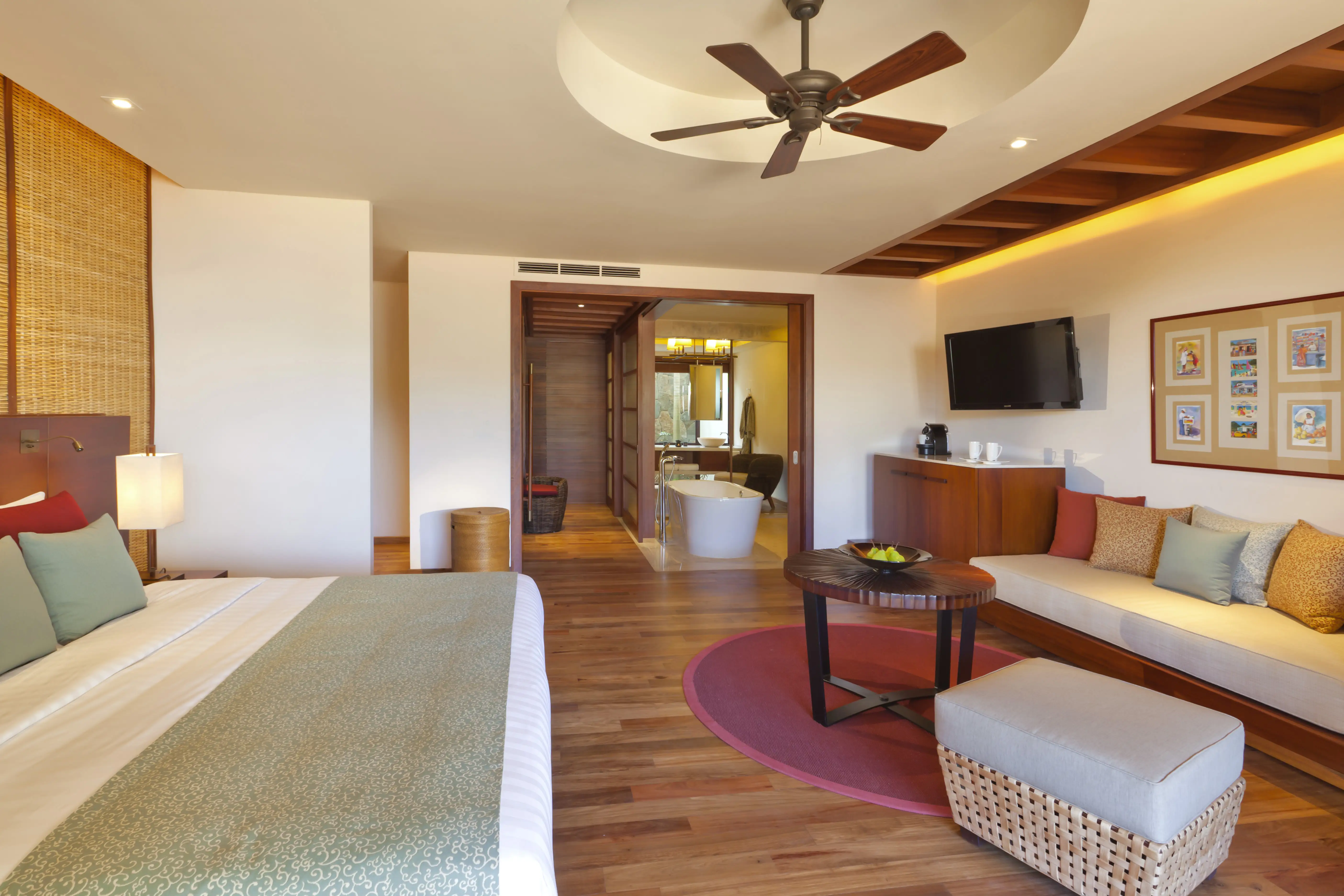 Le_Jadis_Beach_Resort_Luxury Garden Lagoona Suite 3.webp