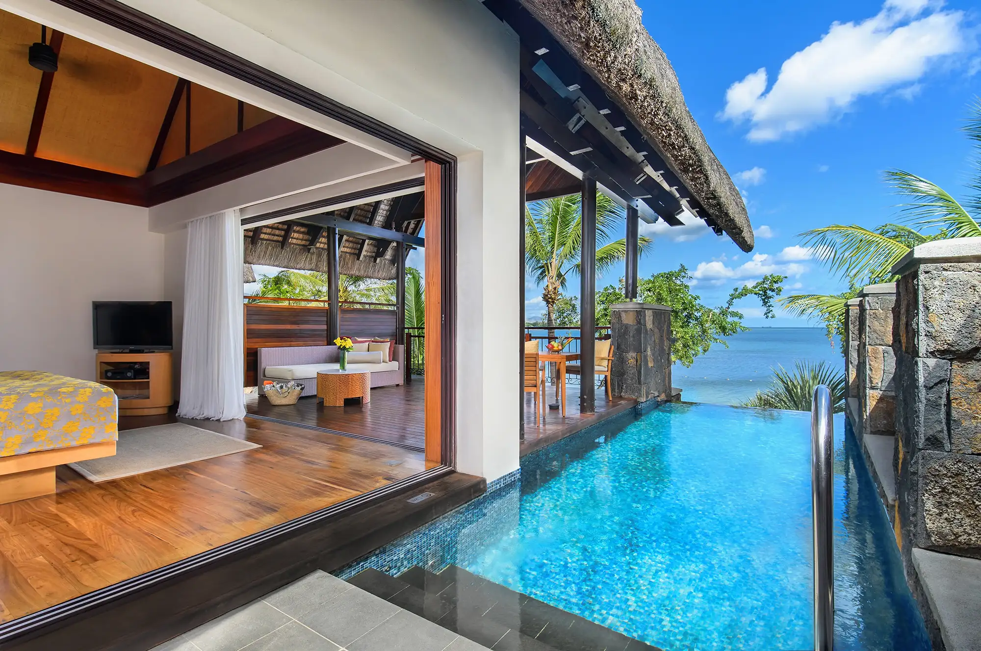Le_Jadis_Beach_Resort_Luxury Oceanfront Pool Suite.webp