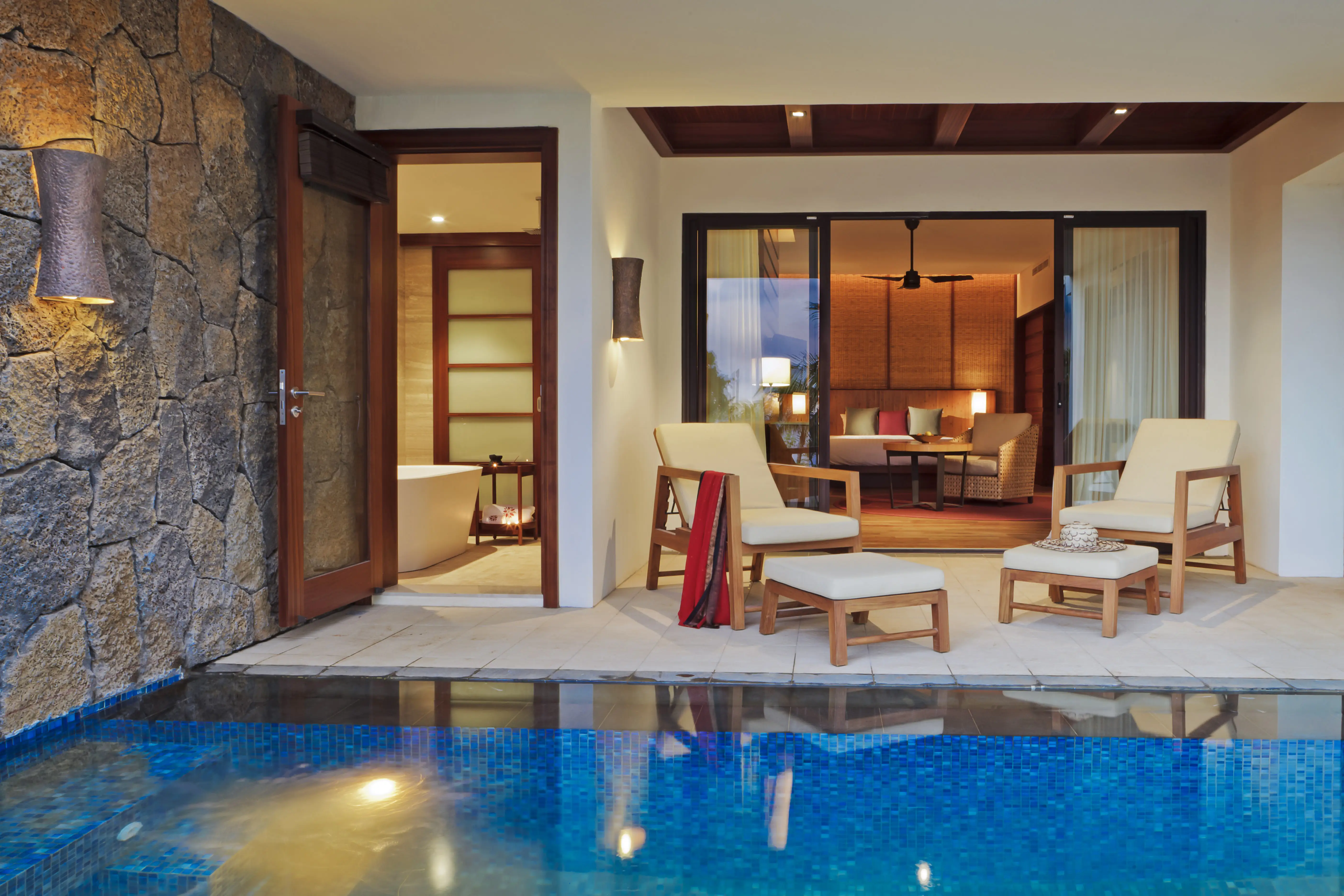 Le_Jadis_Beach_Resort_Luxury Pool Suite 1.webp