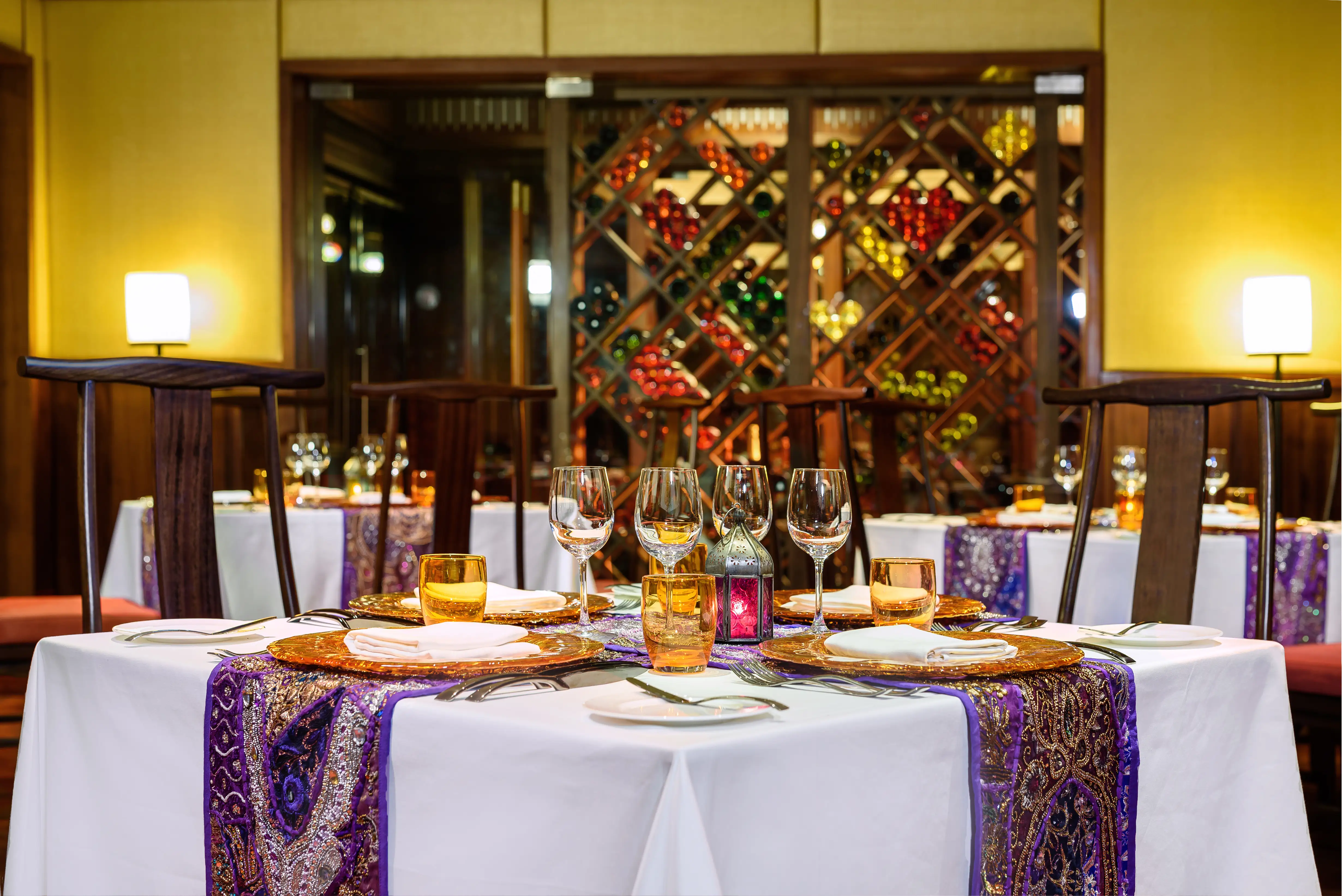 Le_Jadis_Beach_Resort_Suar Lounge & Karaoke Bar.webp