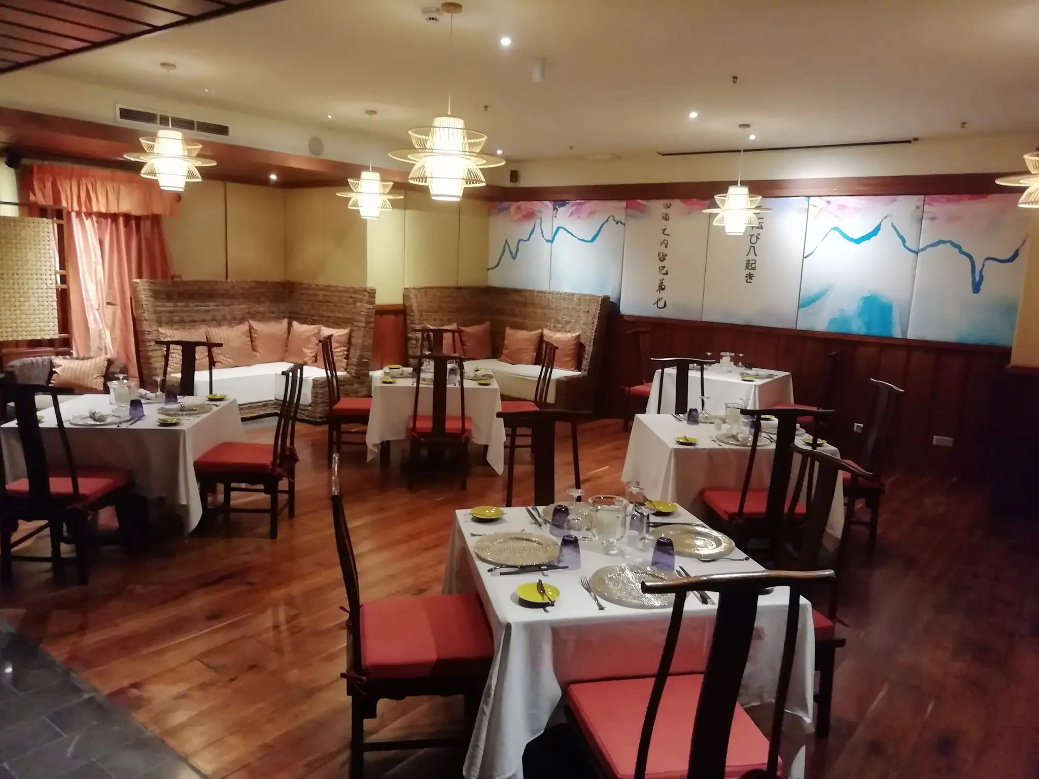 Le_Jadis_Beach_Resort_Suar Lounge & Karaoke Bar (2).webp