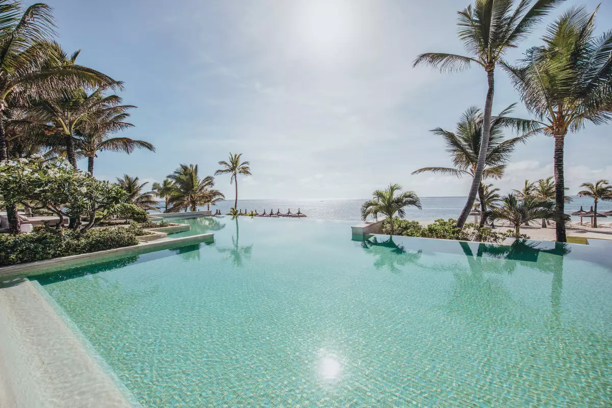 Long Beach A Sun Resort_BEACH-POOL.webp