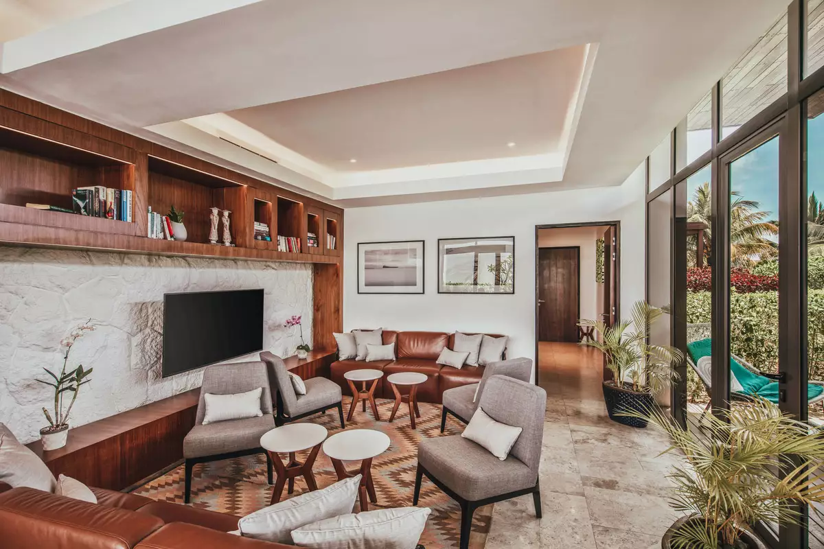 Long Beach A Sun Resort_-DEPARTURE-LOUNGE (2).webp