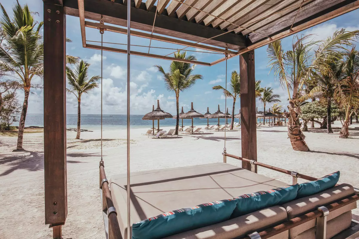 Long Beach A Sun Resort_-HANGING-SUNBED (2).webp