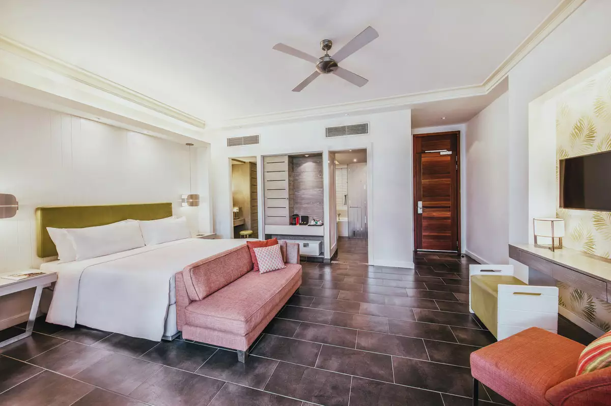 Long Beach A Sun Resort_Rooms_Junior_Suite.webp