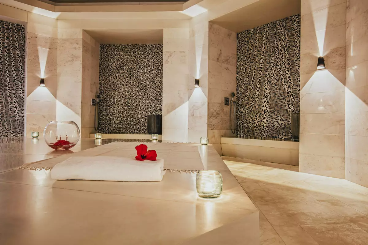 Long Beach A Sun Resort_Spa_Cinq_Mondes (3).webp