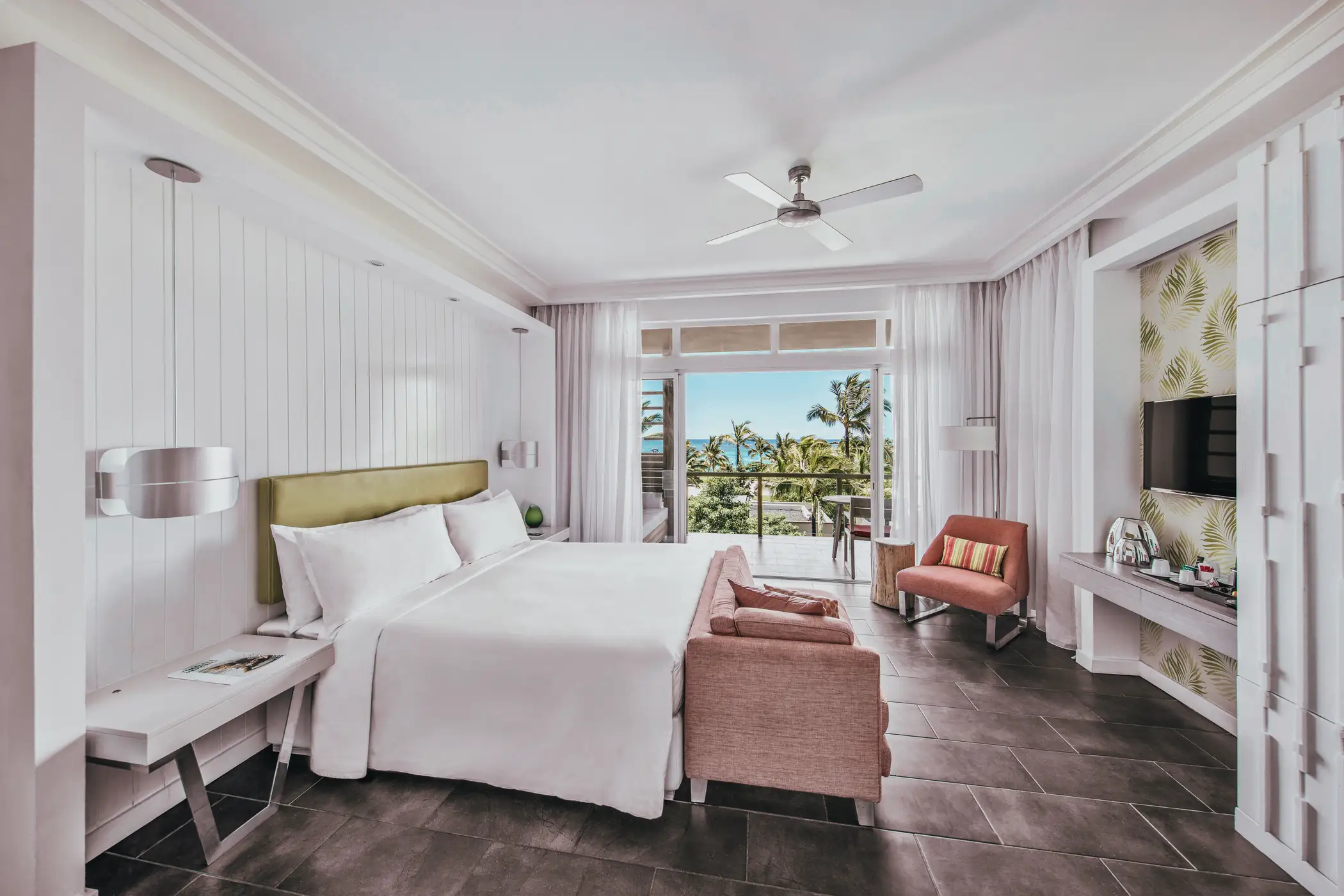 Junior Suite Beach Access