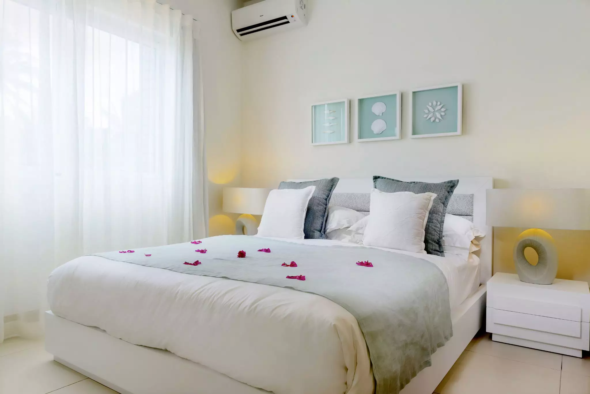 Myra Seafront Suites & Penthouses - SUITE Bedroom (1).webp