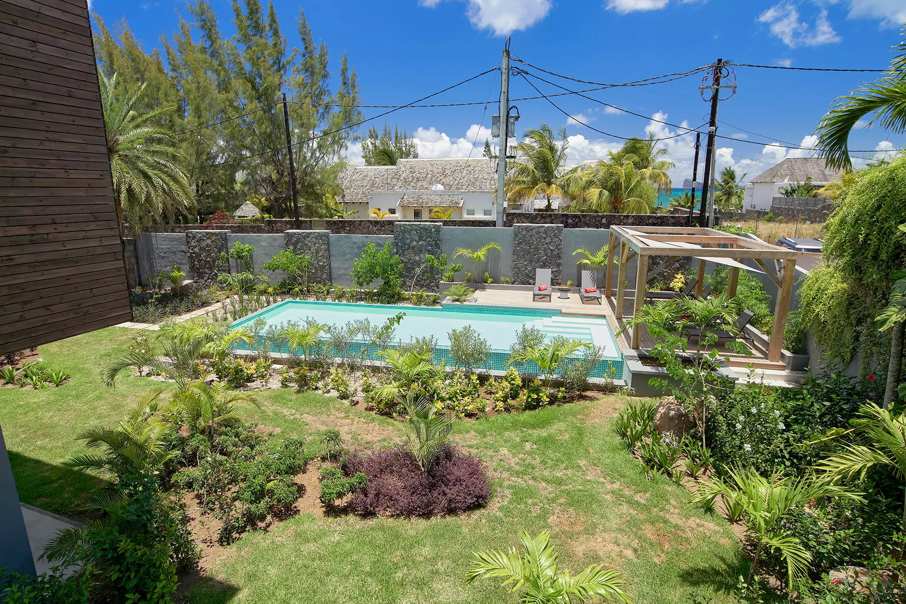 Nautilya Apartment by LOV (14).webp