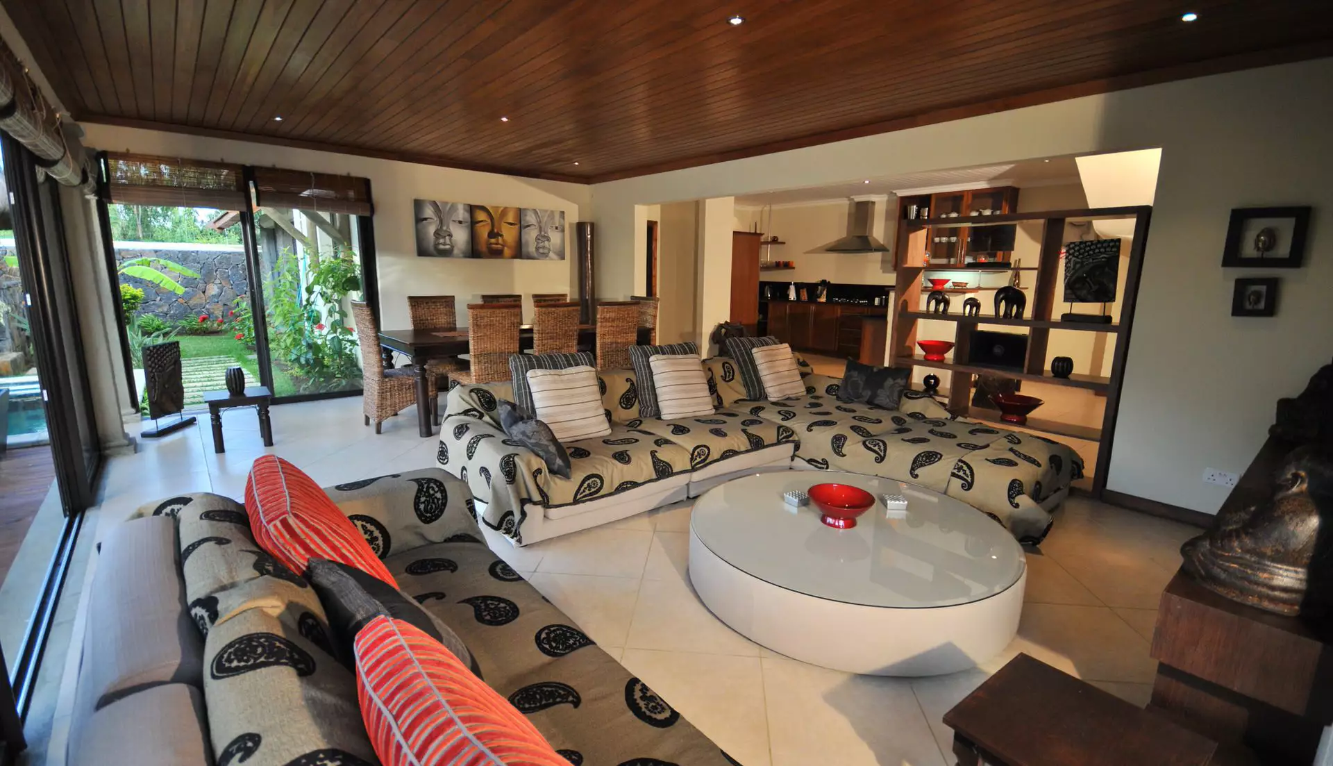 Oasis-Villas-By-Evaco-Holidays (39).webp