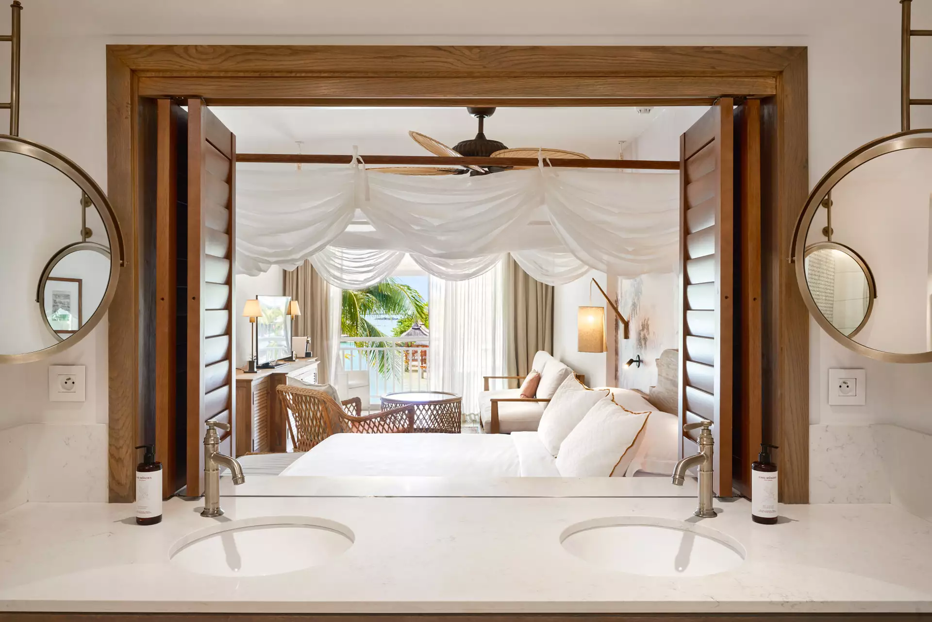 Paradise Cove - Junior Suite - Mauritius.com (3).webp
