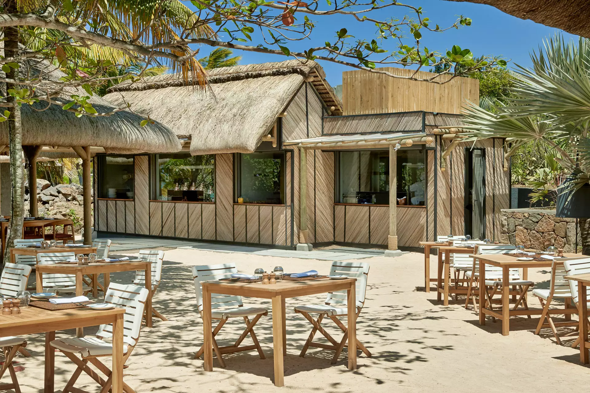Paradise Cove - Peninsula Bar Resto - Mauritius.com (3).webp