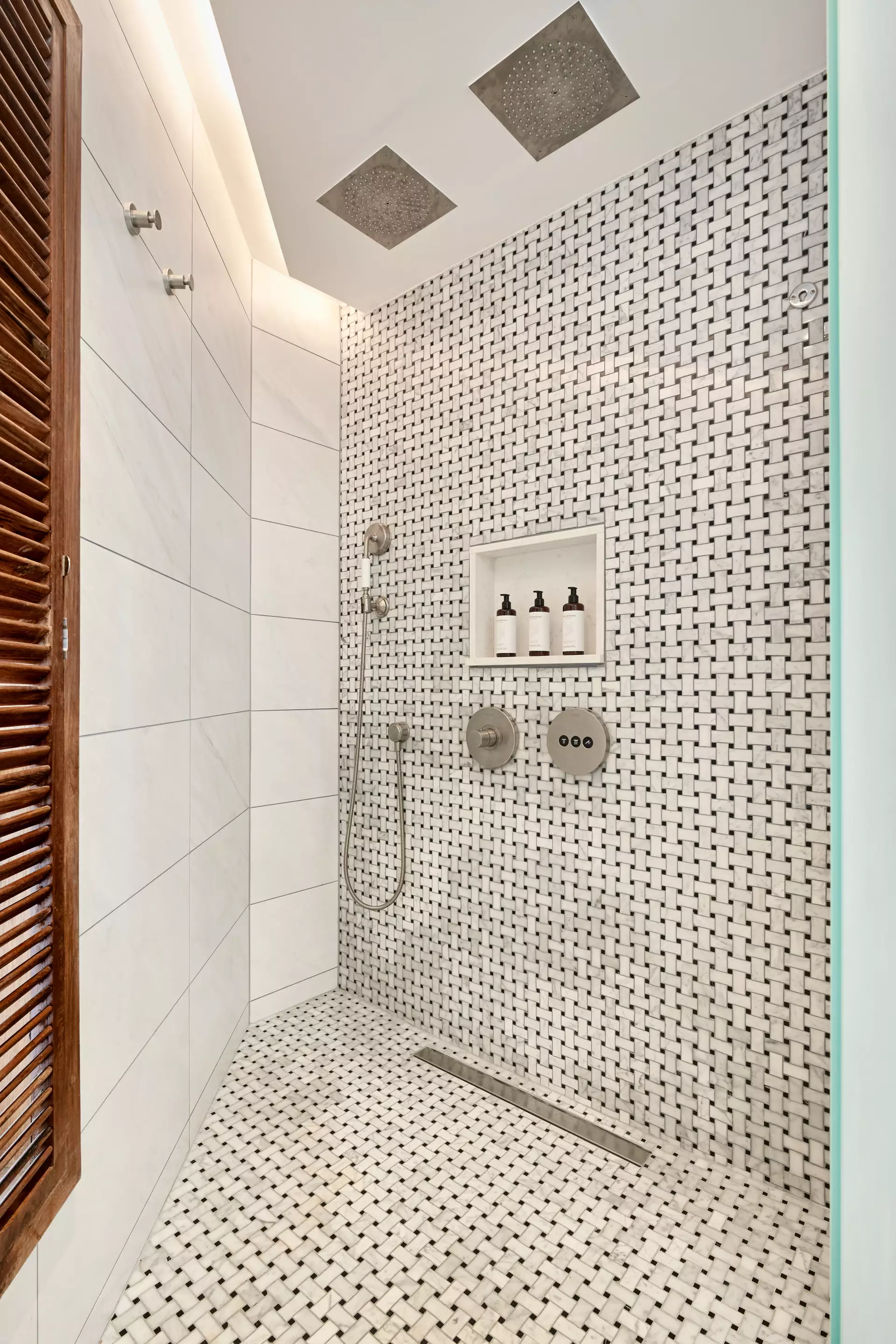 Paradise Cove - Prestige Junior Suite - Mauritius.com (4).webp