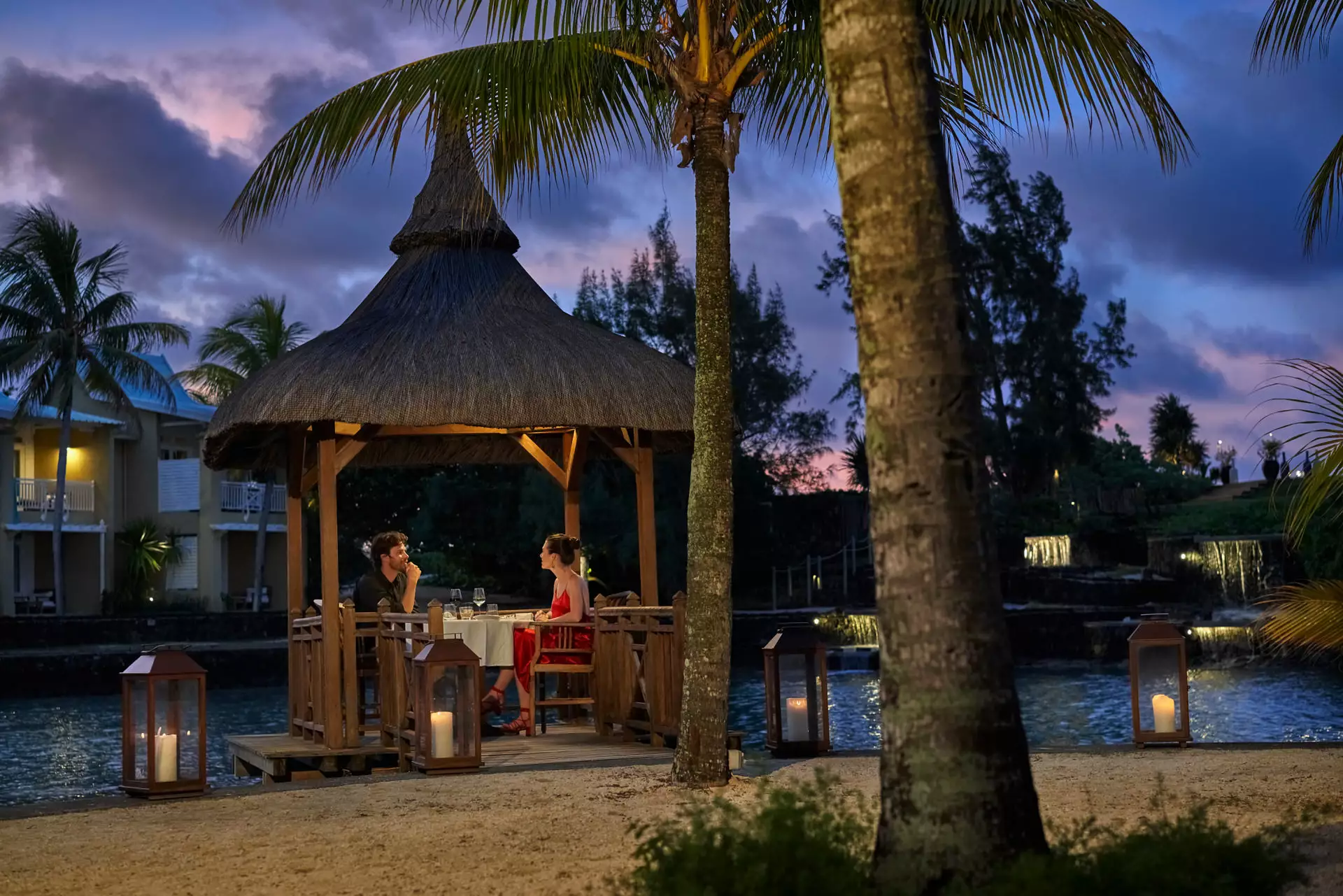 Paradise Cove - The Cove restaurant - Mauritius.com (2).webp