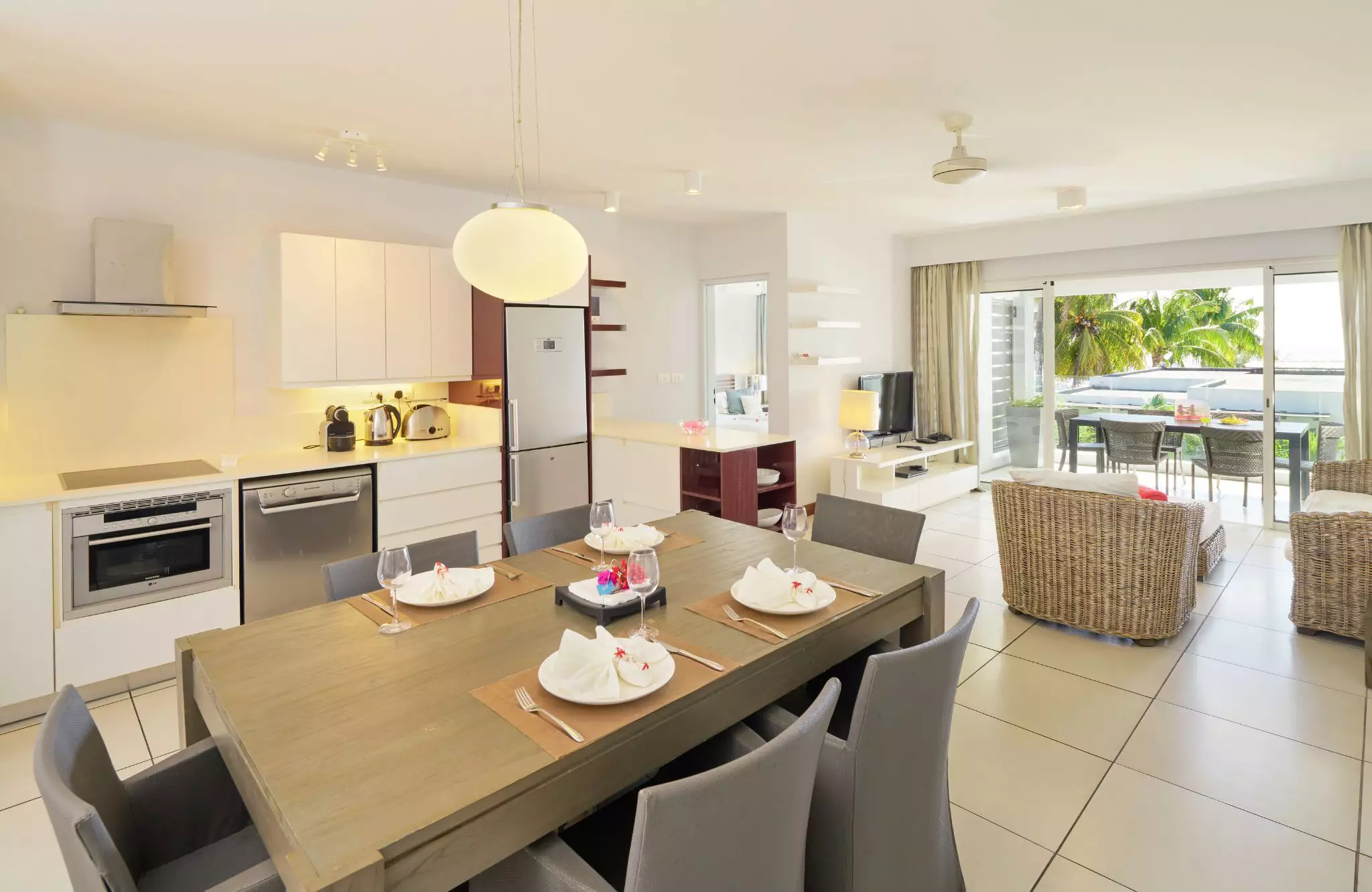 Plage Bleu Suite Kitchen.webp