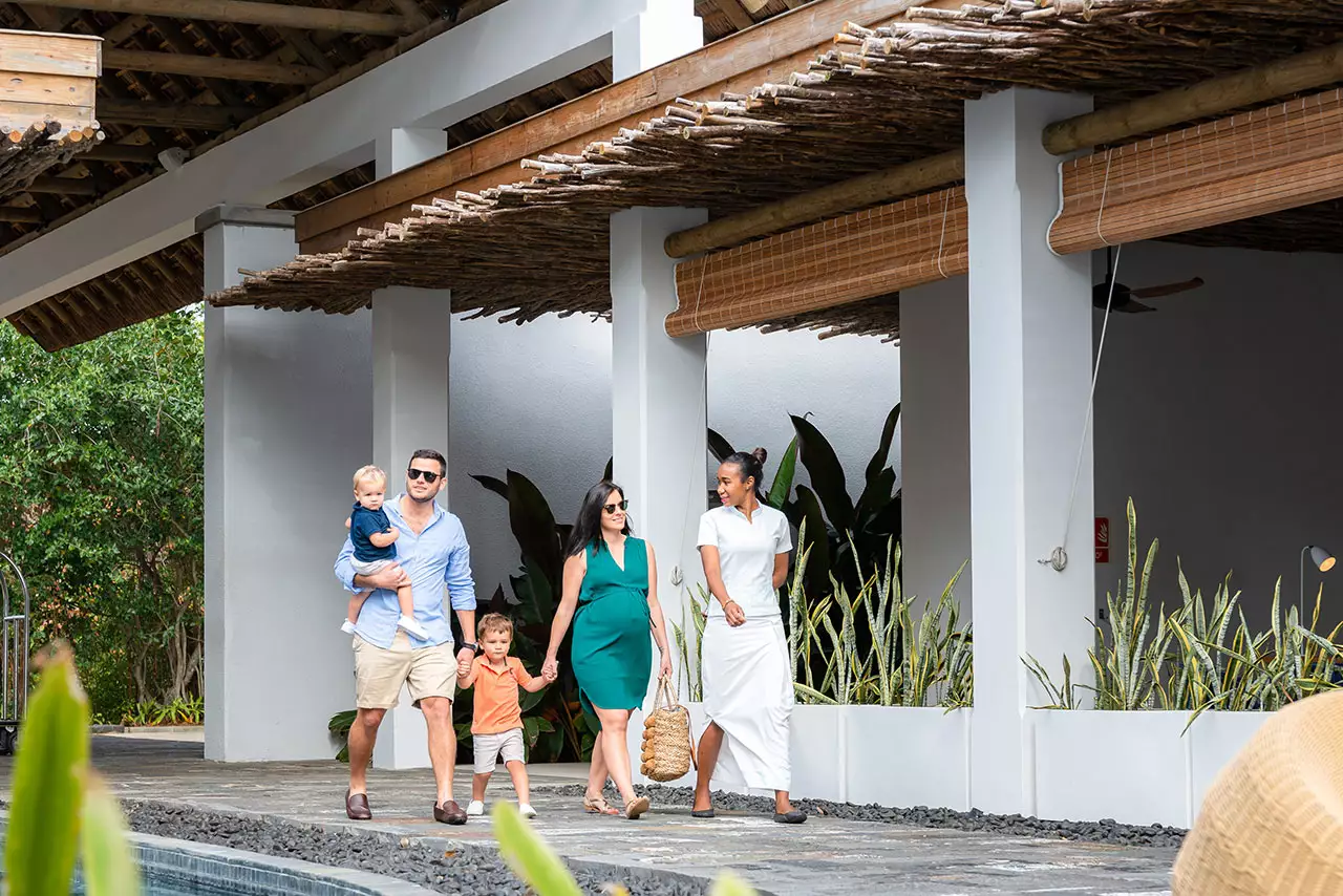 Preskil Island Resort_Check-in-process.webp