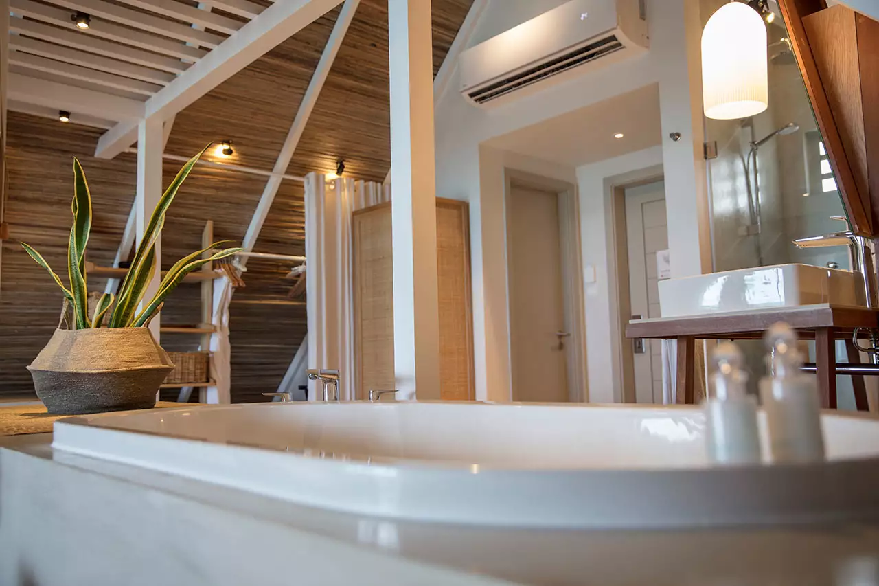 Preskil Island Resort_Junior-Suite-(4).webp